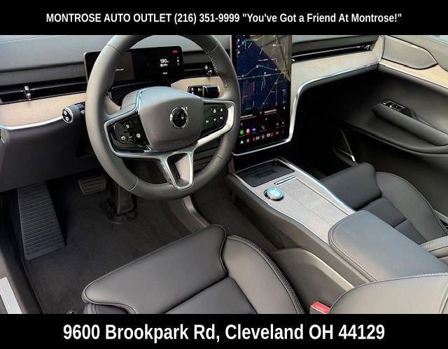 New 2025 Volvo EX90 Ultra w/ Protection Package Premier image 12