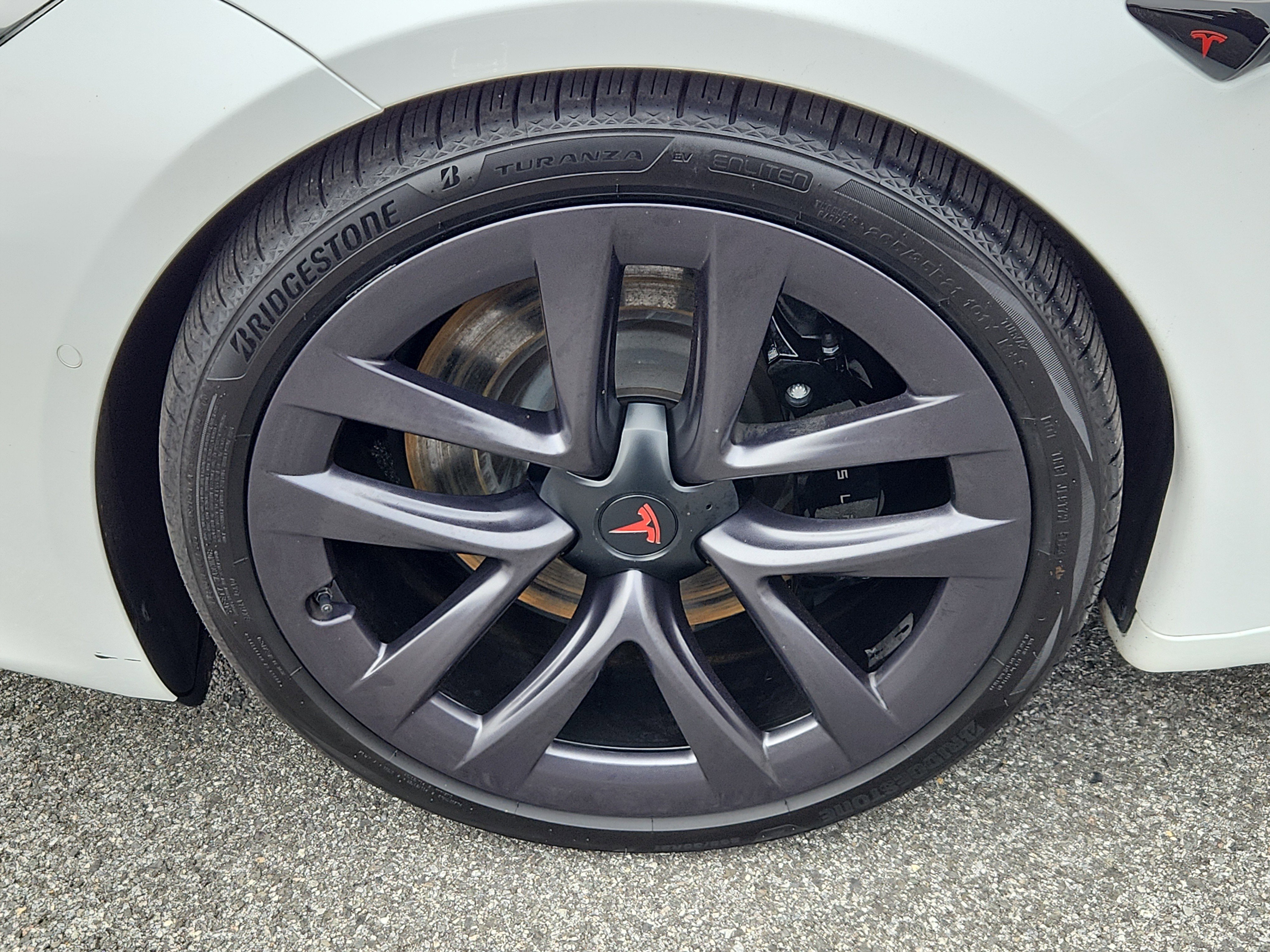 Used 2021 Tesla Model S Plaid image 9