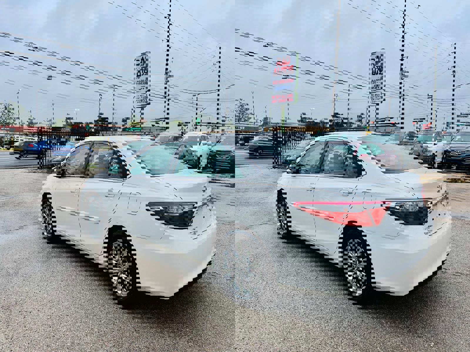 Used 2015 Toyota Camry XLE w/ Moonroof Package image 7