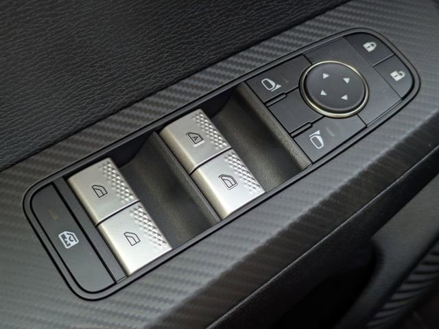 New 2025 Mitsubishi Outlander ES image 23