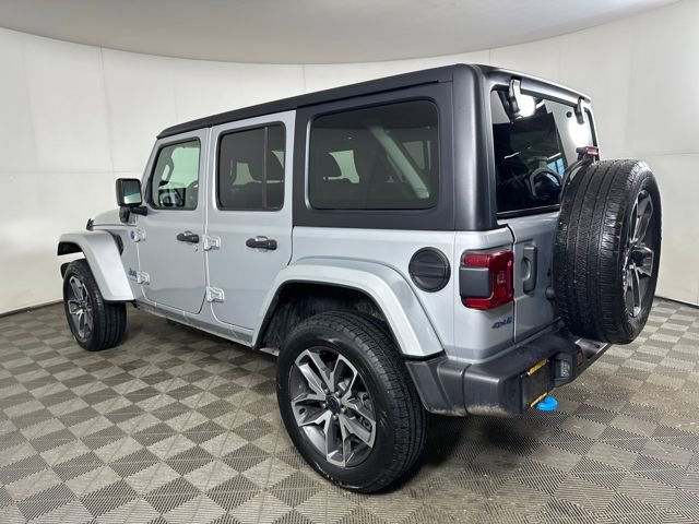 Used 2024 Jeep Wrangler Unlimited w/ Convenience Group image 5
