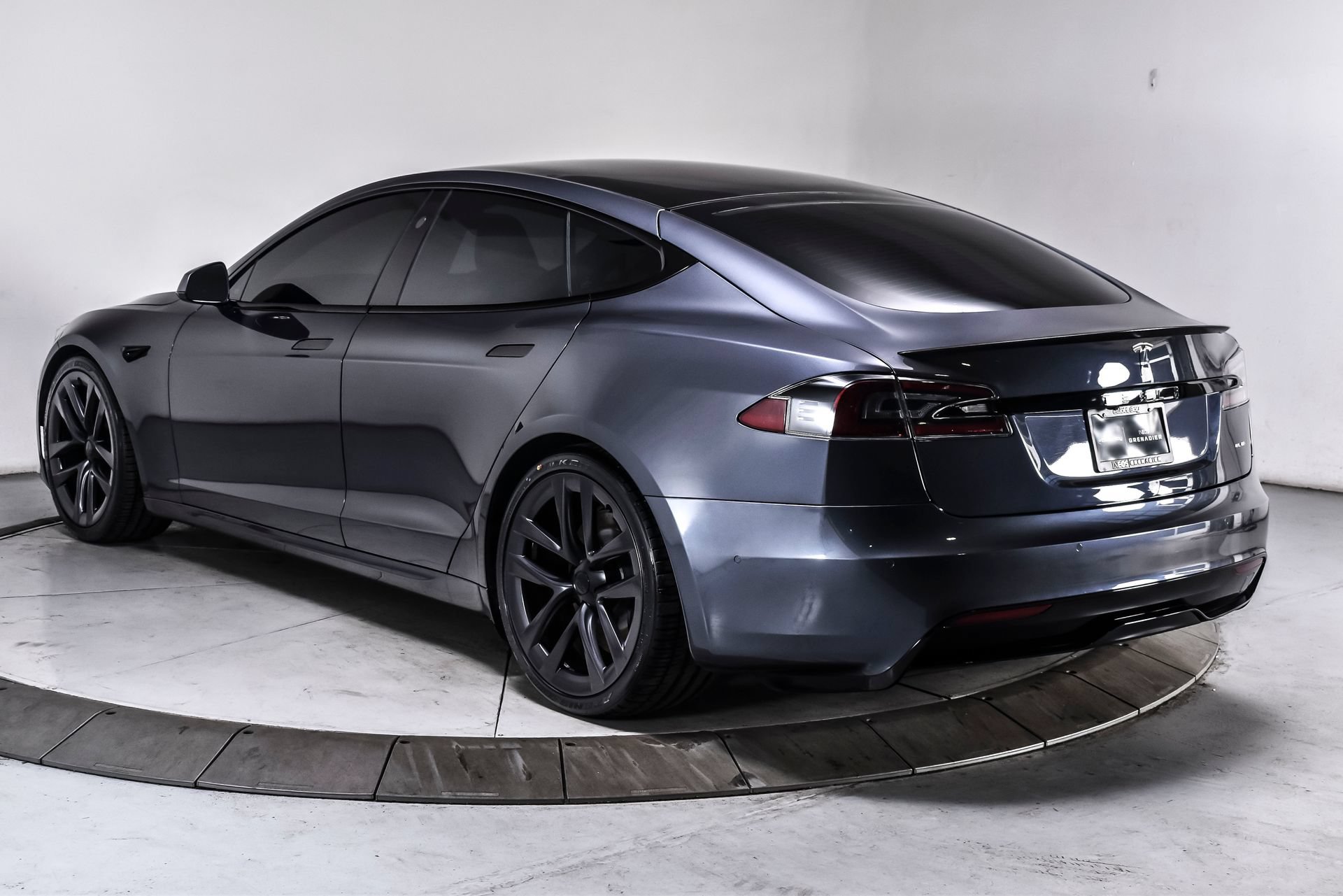 Used 2021 Tesla Model S Plaid AWD/4WD image 4