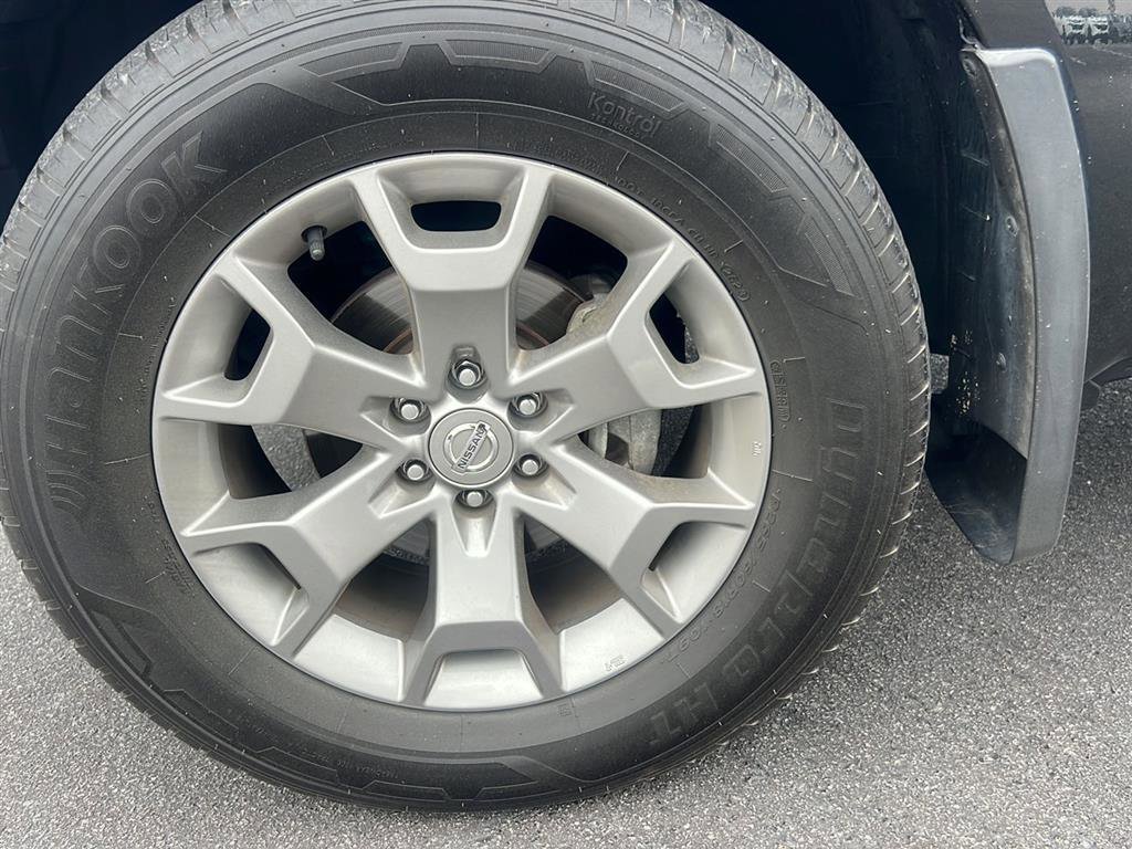 Used 2021 Nissan Frontier SV AWD/4WD image 6