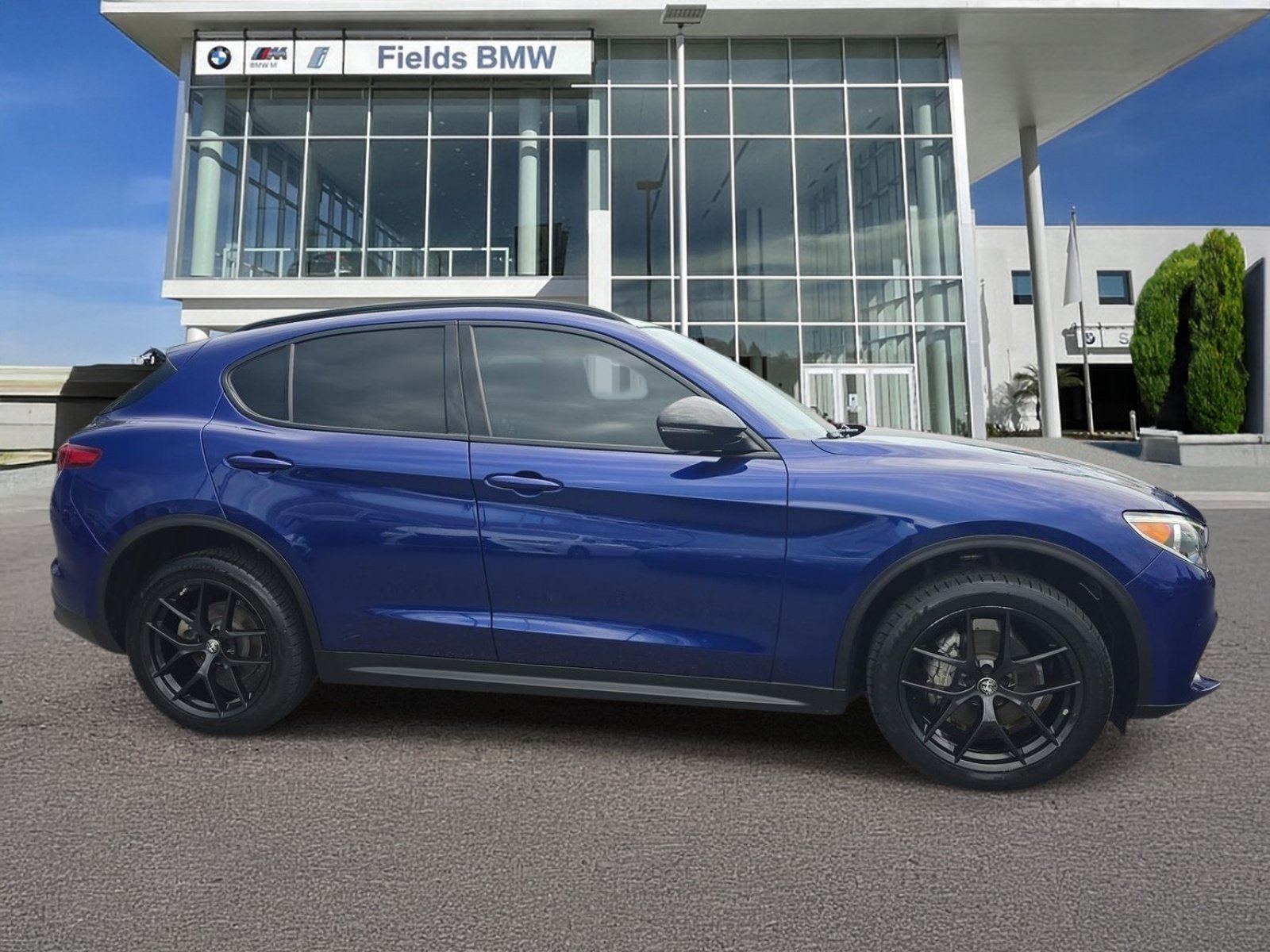 Used 2021 Alfa Romeo Stelvio Sprint w/ Nero Edizione RWD image 1