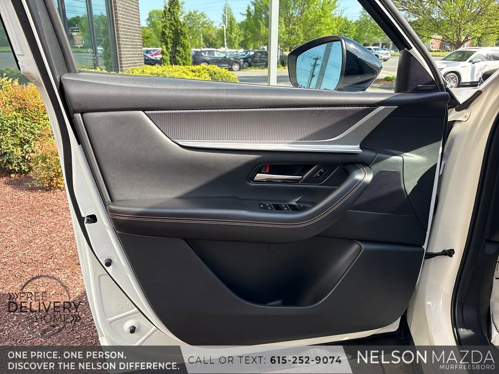 Certified 2025 MAZDA CX-70 Plug-In Hybrid w/ Premium Pkg AWD/4WD image 21