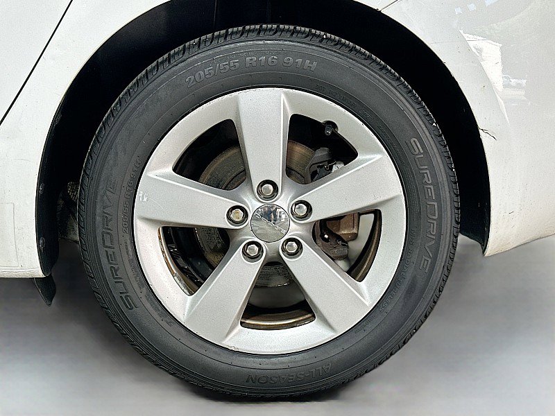 Used 2015 Dodge Dart SXT image 27