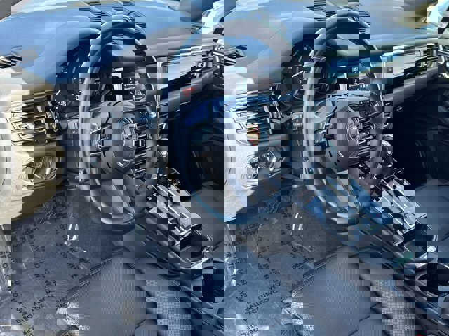 Used 2024 Porsche Macan image 17