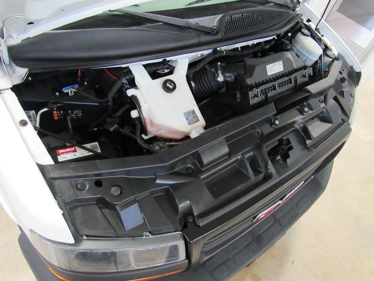 Used 2023 GMC Savana 3500 w/ Power Convenience Package RWD image 29