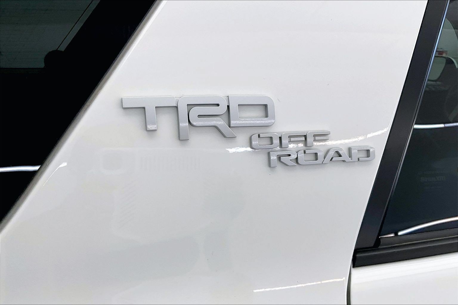 Used 2017 Toyota 4Runner TRD Off-Road Premium AWD/4WD image 7