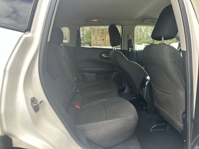 Used 2021 Jeep Compass Sport image 26