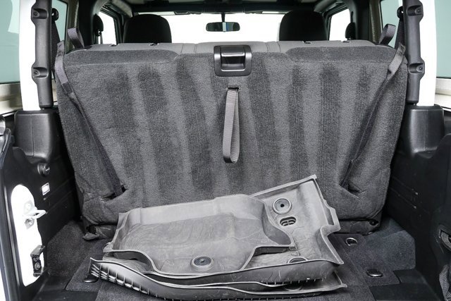 Used 2022 Jeep Wrangler Sport S image 22