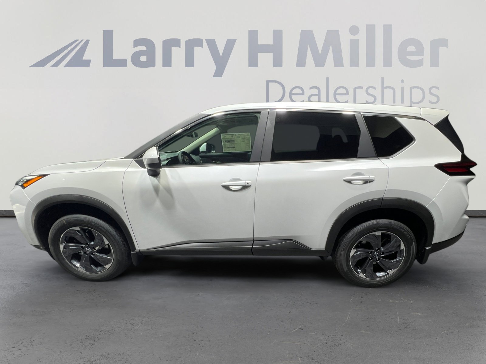 New 2026 Nissan Rogue SV image 2