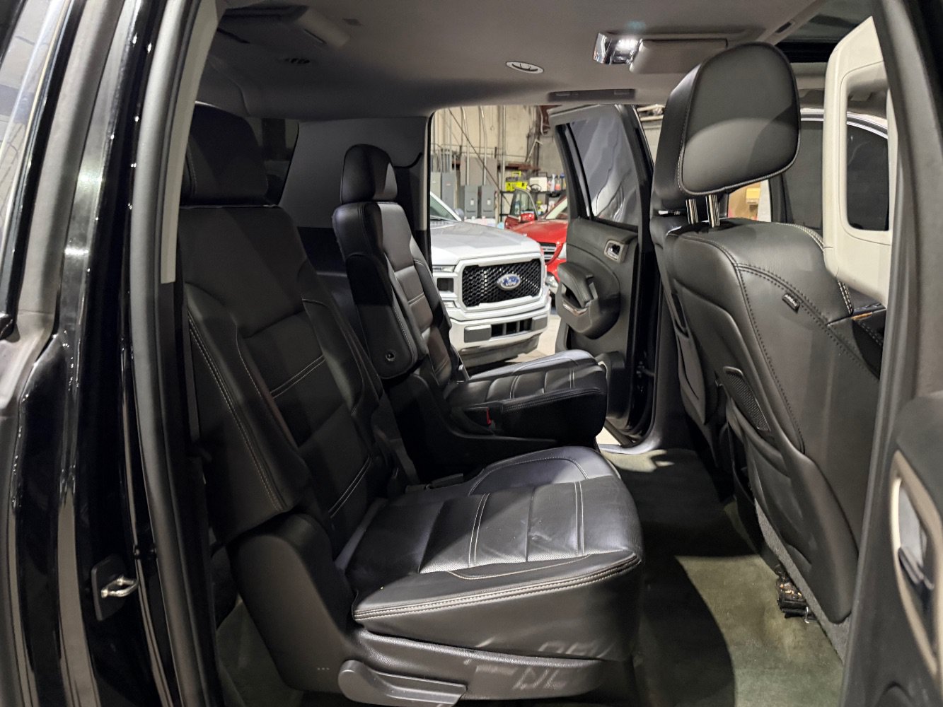 Used 2015 GMC Yukon XL Denali w/ Touring Package RWD image 21