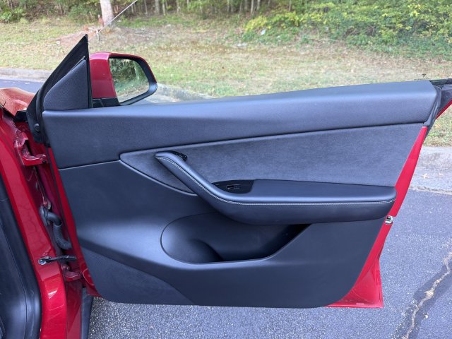 Used 2020 Tesla Model Y Long Range AWD/4WD image 29