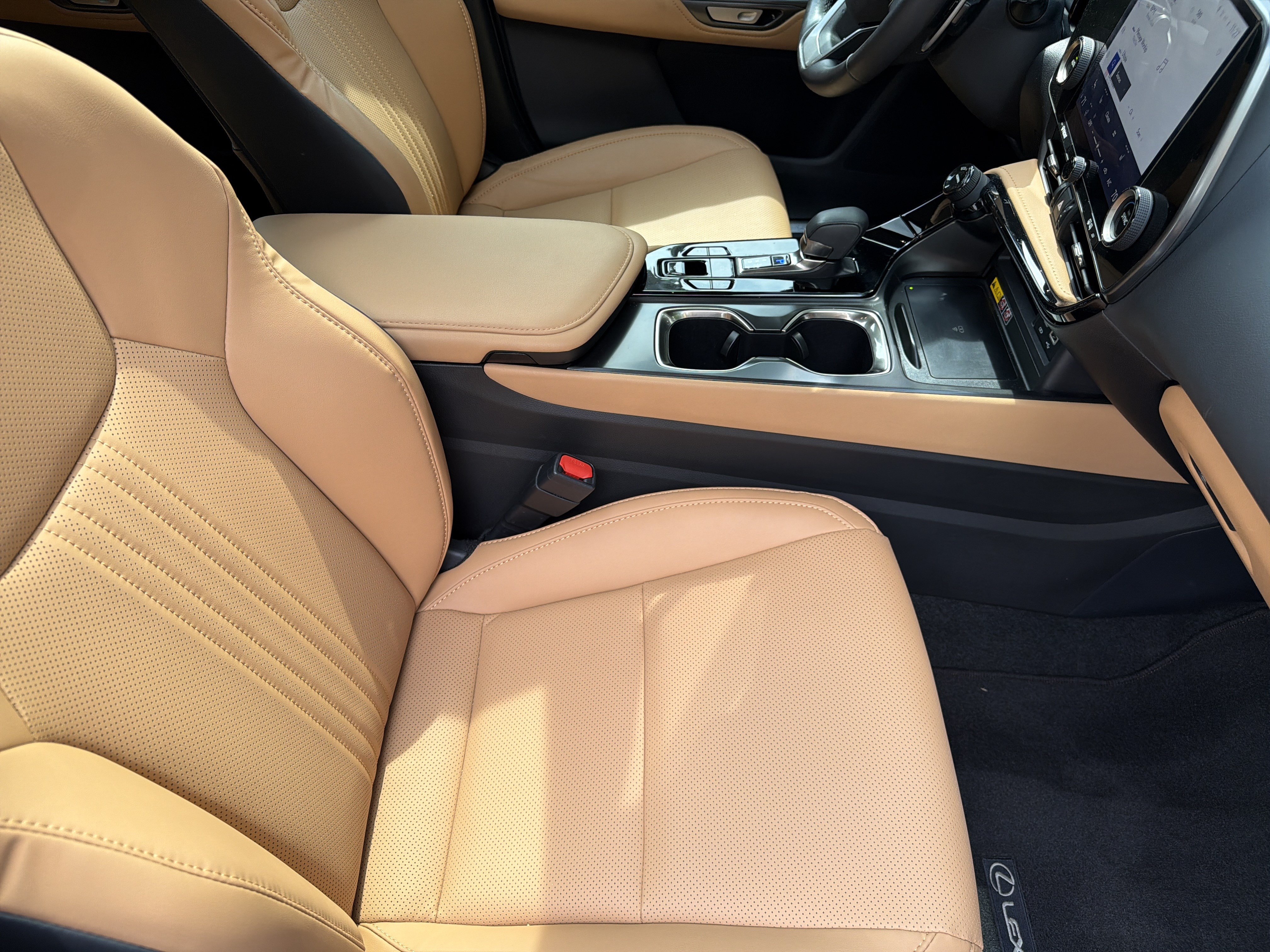 Certified 2025 Lexus NX 350 AWD w/ Cold Area Package image 38