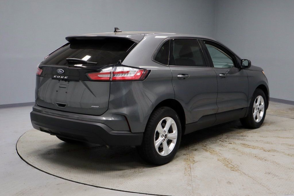 Certified 2023 Ford Edge SE image 12