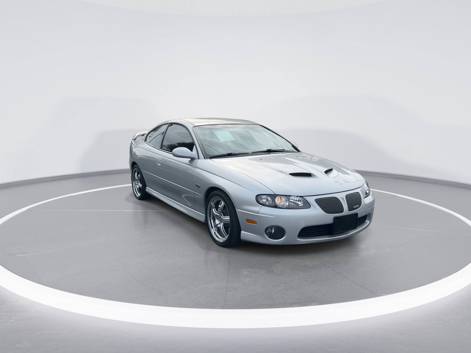 Used 2005 Pontiac GTO video 2