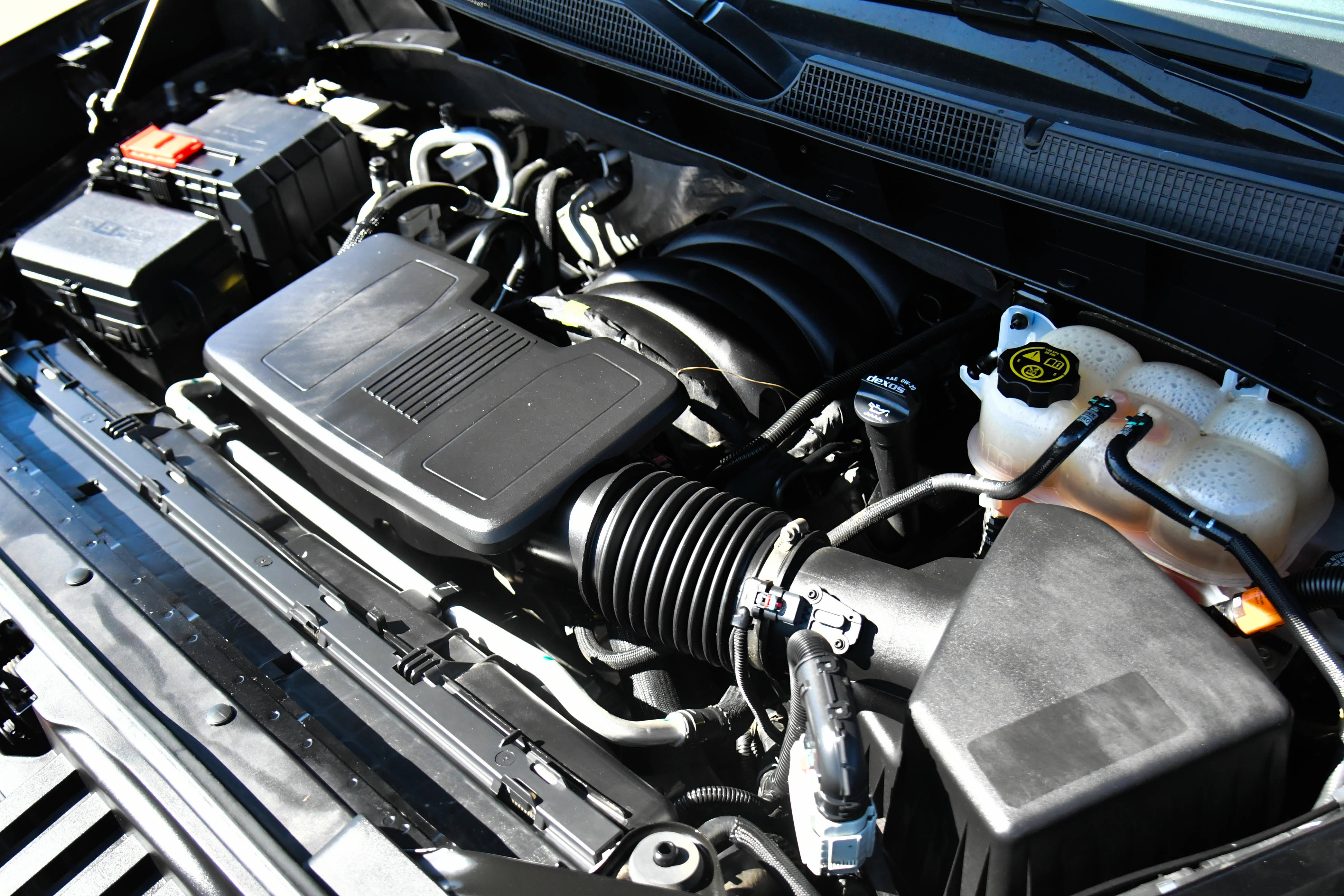 Used 2022 Chevrolet Silverado 1500 LT AWD/4WD image 50