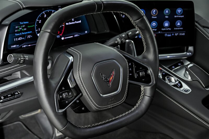 Used 2022 Chevrolet Corvette Stingray Premium Conv w/ Z51 Performance Package RWD image 21