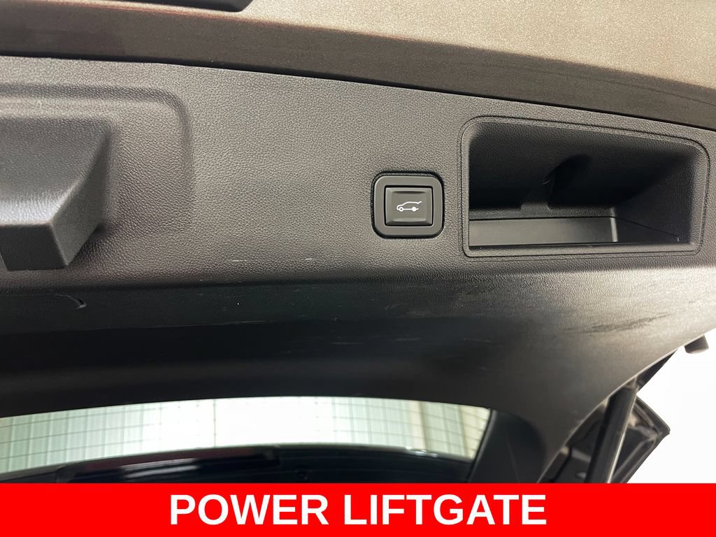 Used 2019 GMC Terrain Denali w/ Advanced Safety Package AWD/4WD image 23