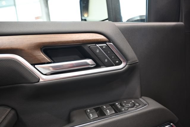 New 2026 Chevrolet Silverado 3500 High Country w/ High Country Premium Package AWD/4WD image 33