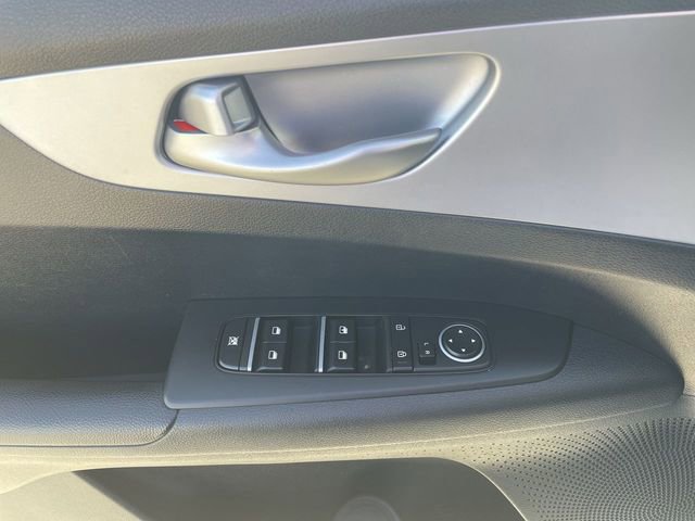 Used 2023 Kia Forte LXS image 20