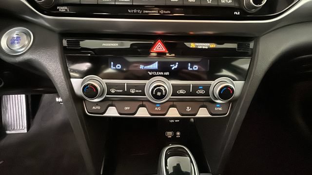 Used 2020 Hyundai Elantra Limited w/ Ultimate Package 03 FWD image 22