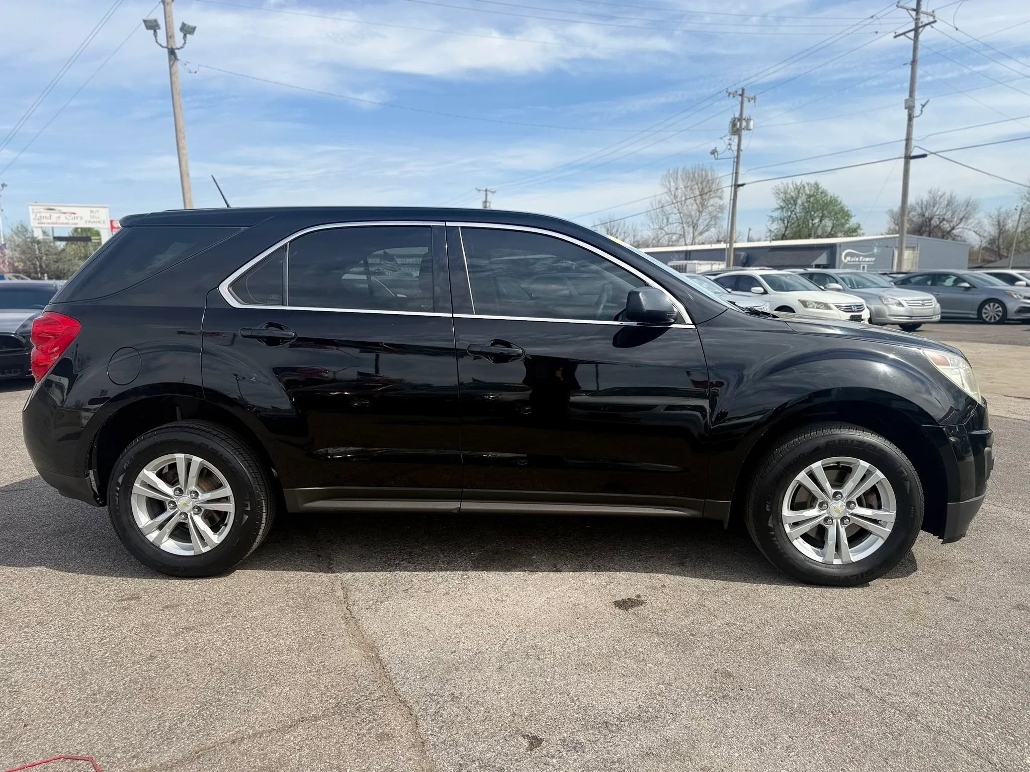Used 2013 Chevrolet Equinox LS FWD image 2