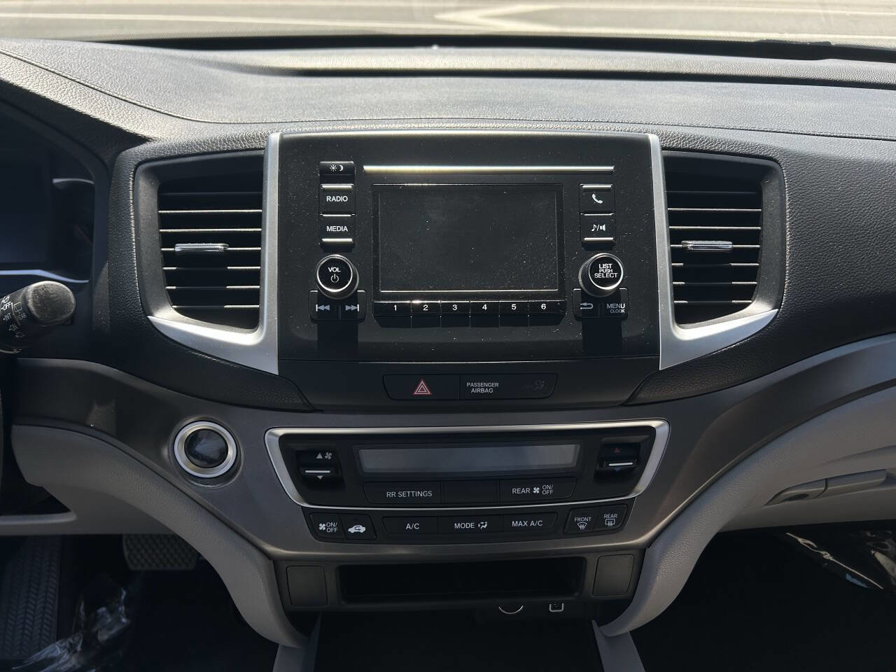 Used 2019 Honda Pilot LX image 13