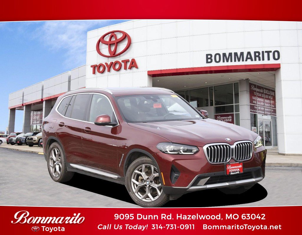 Used 2022 BMW X3 xDrive30i w/ Premium Package 2