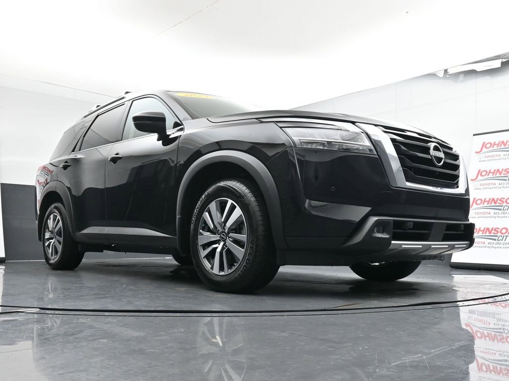 Used 2023 Nissan Pathfinder SL image 30
