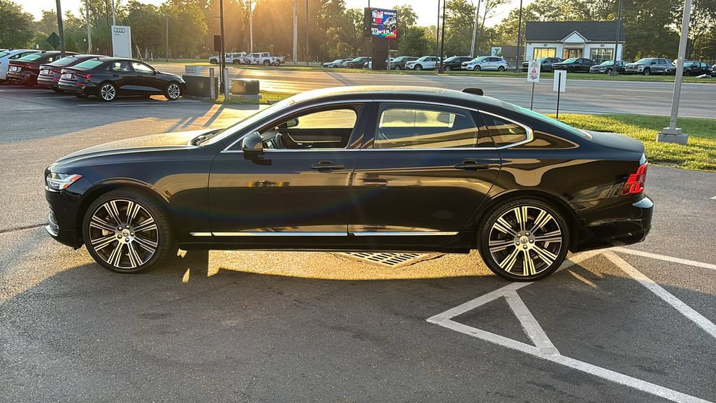Certified 2023 Volvo S90 B6 Plus AWD/4WD image 3
