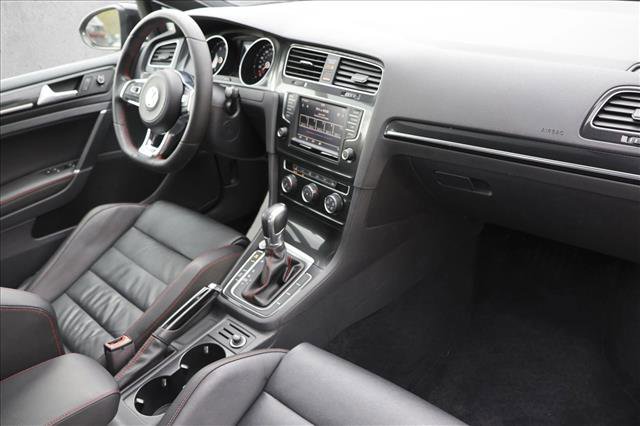 Used 2017 Volkswagen GTI Sport FWD image 28