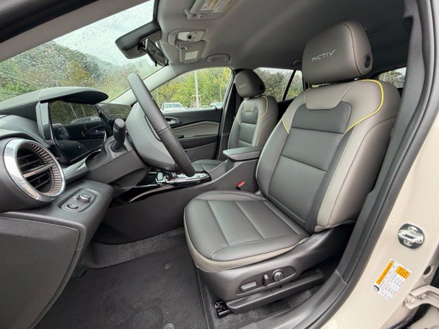 New 2026 Chevrolet Trax ACTIV w/ Driver Confidence Package FWD image 11