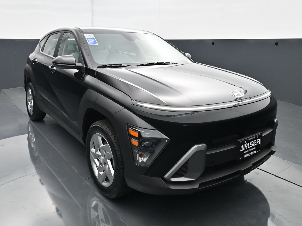 Used 2024 Hyundai Kona SE AWD/4WD image 11