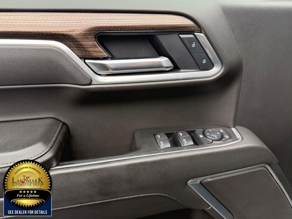 Used 2025 Chevrolet Silverado 1500 LT image 8