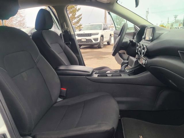 Used 2025 Nissan Sentra S image 17