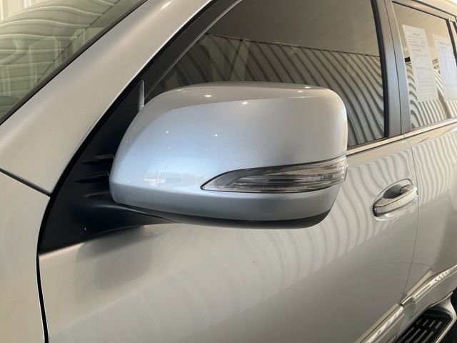 Used 2018 Lexus GX 460 w/ Navigation Package image 3