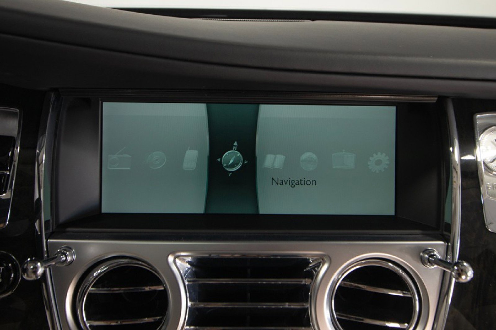 Used 2015 Rolls-Royce Ghost Extended Wheelbase image 33