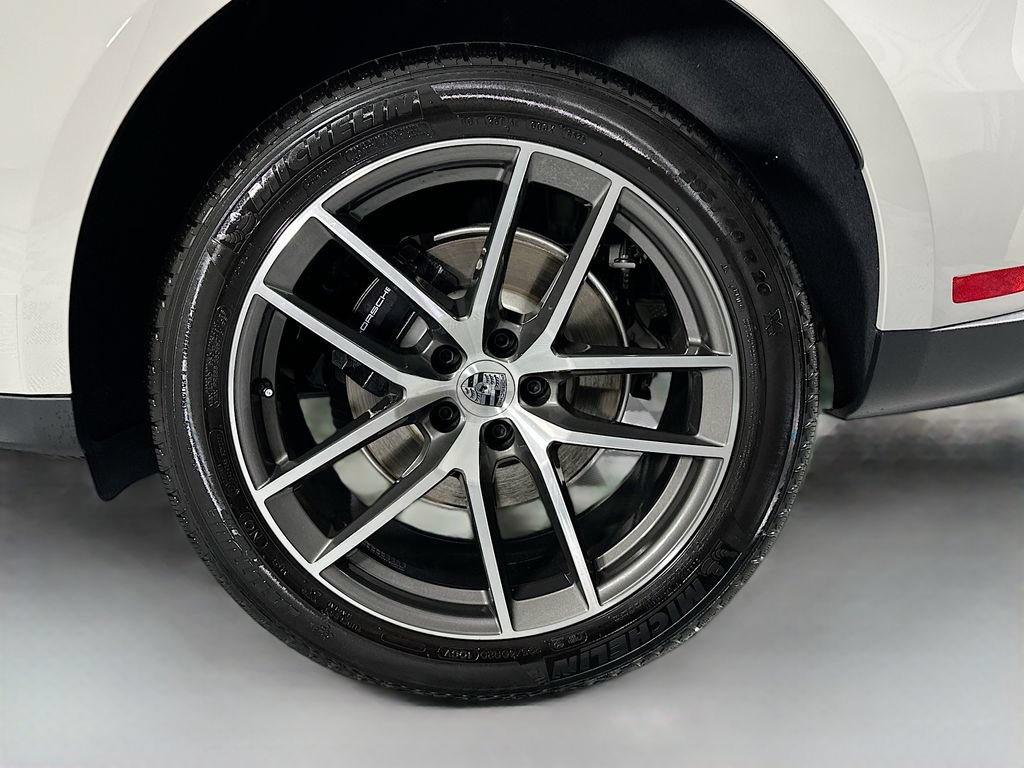New 2026 Porsche Macan AWD/4WD image 33