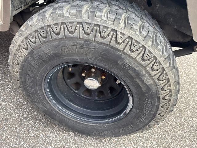 Used 1989 Jeep Wrangler Sahara AWD/4WD image 13