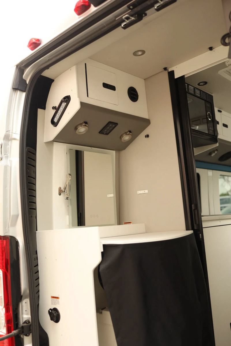 Used 2024 RAM ProMaster 3500 w/ Leather Interior Group FWD image 54