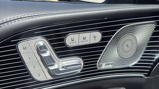 Certified 2024 Mercedes-Benz Maybach GLS 600 4MATIC image 31