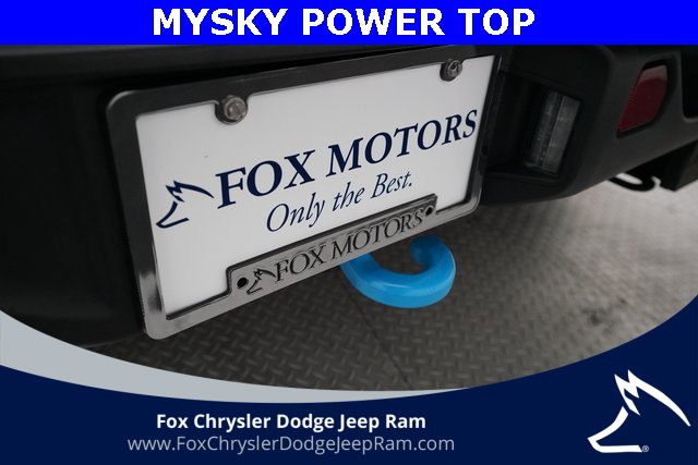 Used 2023 Jeep Wrangler Unlimited Sahara w/ Cold Weather Group image 36