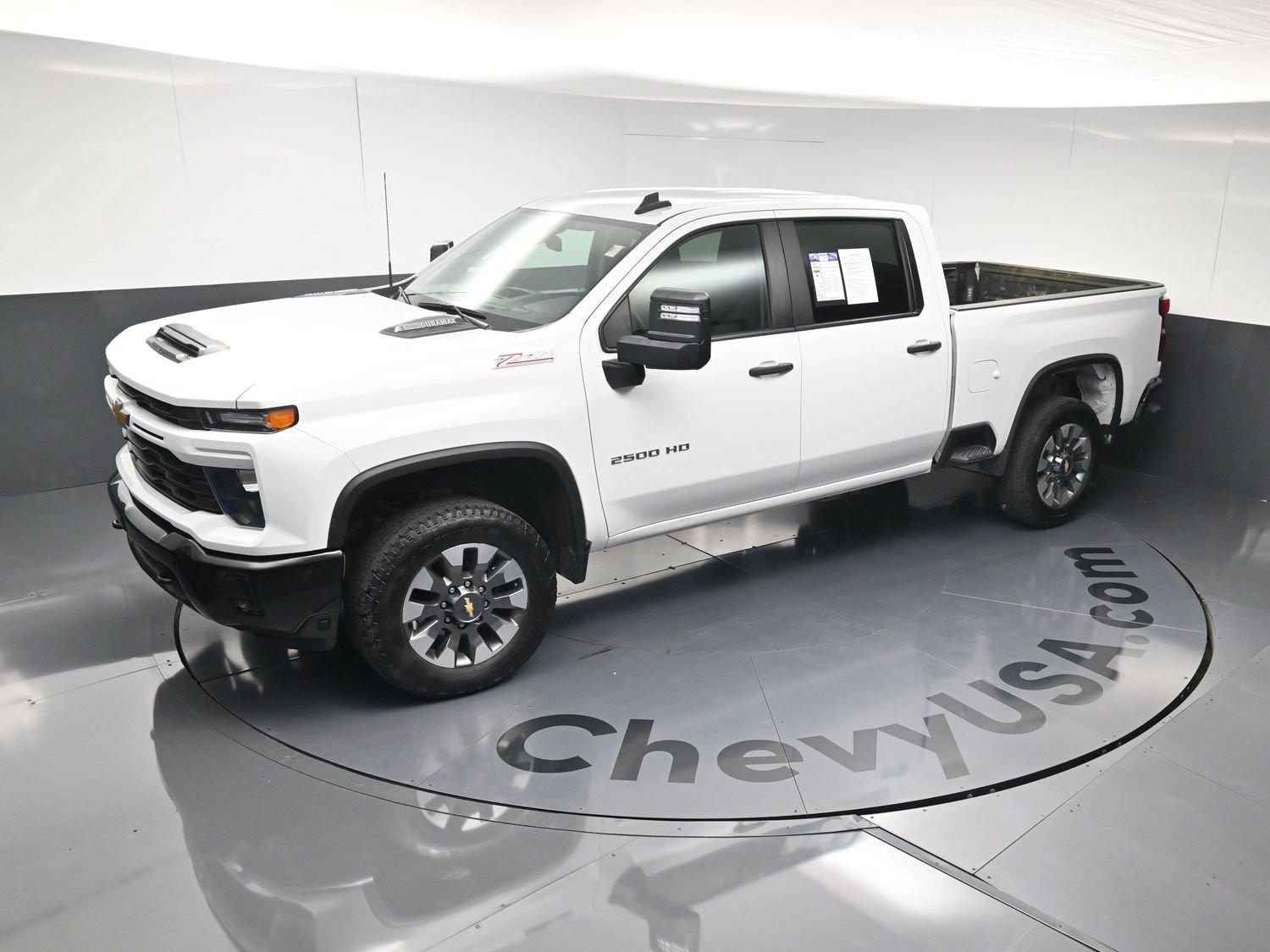 Used 2024 Chevrolet Silverado 2500 Custom w/ Custom Value Package AWD/4WD image 28