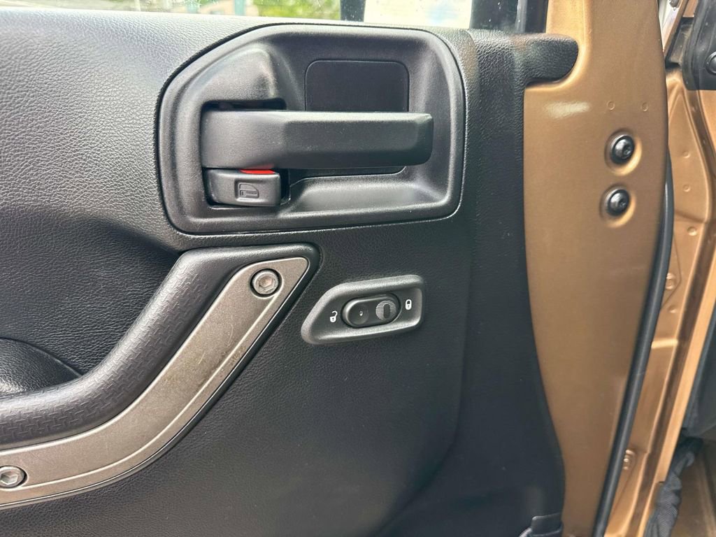 Used 2015 Jeep Wrangler Unlimited Sport w/ Quick Order Package 24S image 20