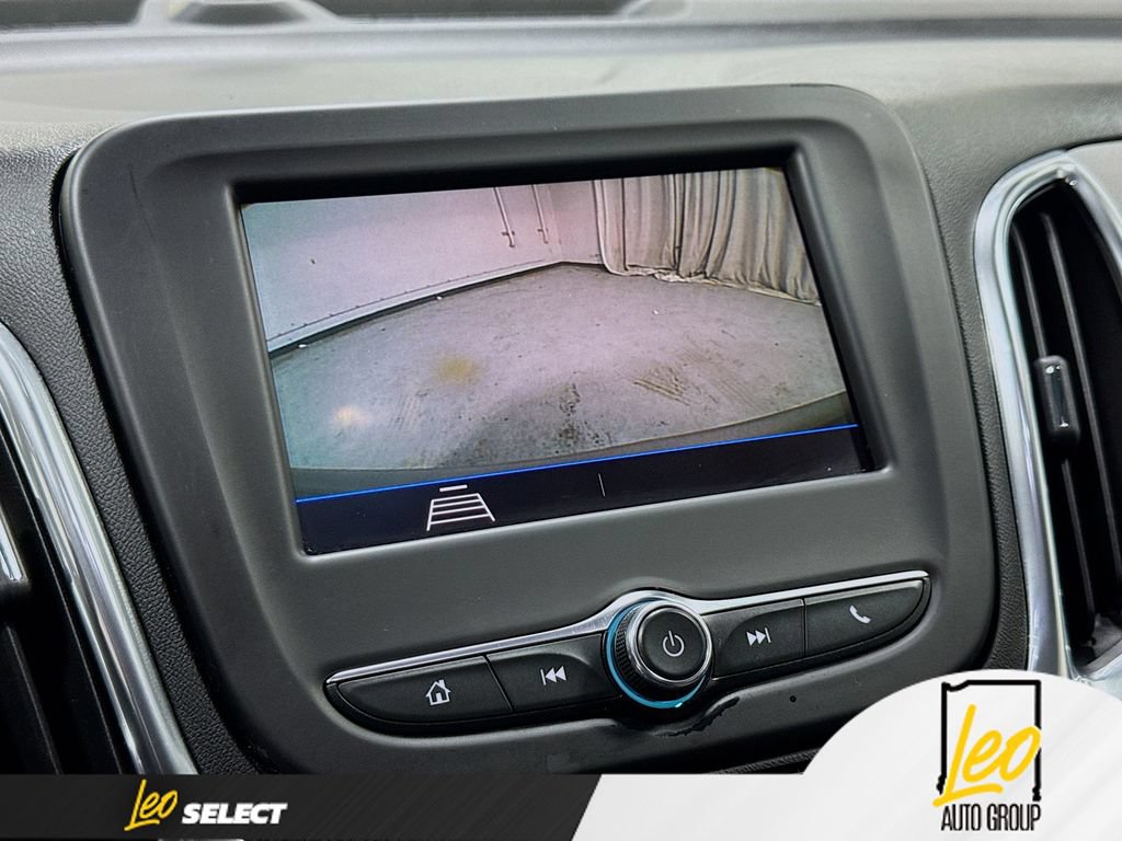 Used 2020 Chevrolet Equinox LS w/ LS Convenience Package AWD/4WD image 16