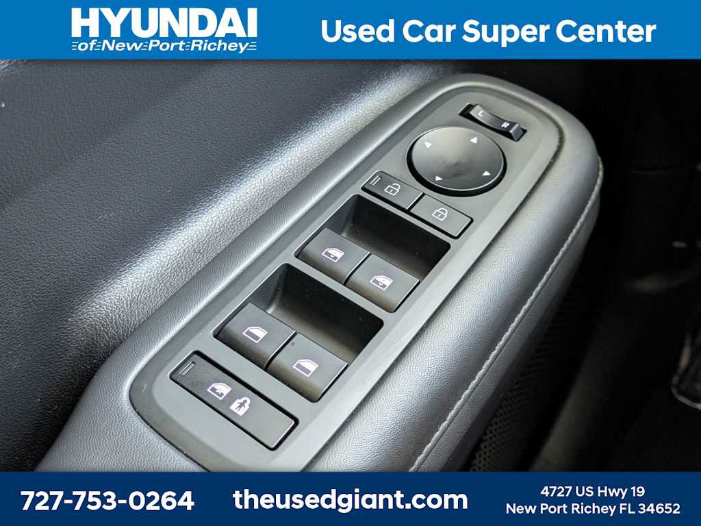Used 2024 Hyundai Santa Fe SEL FWD image 34