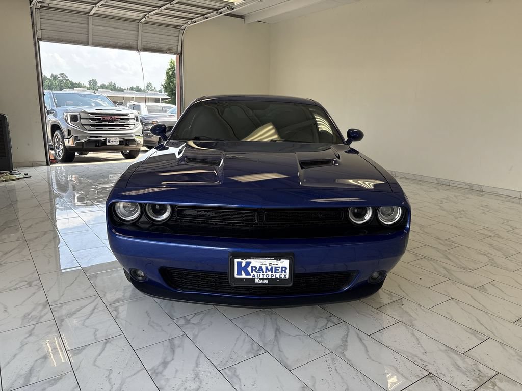 Used 2022 Dodge Challenger SXT w/ Blacktop Package RWD image 3