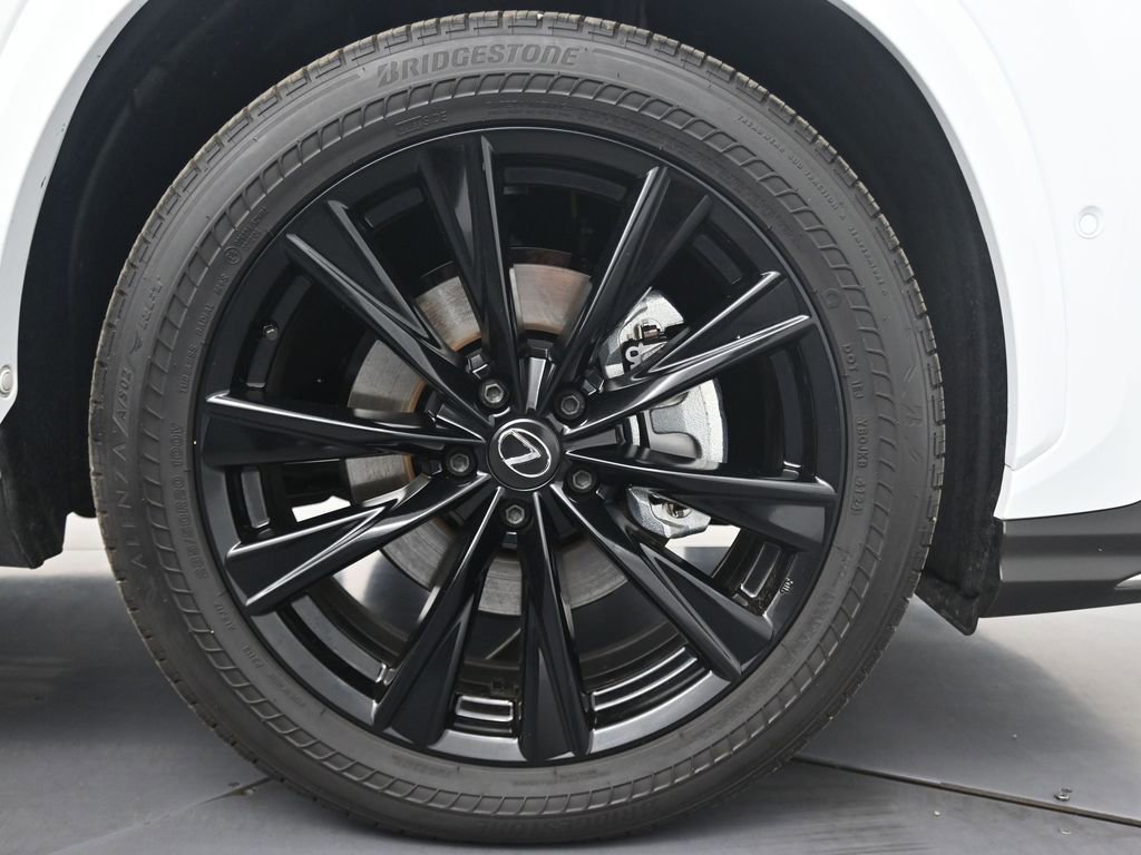 Used 2025 Lexus NX 450h+ F Sport w/ Towing Package (2000 Lbs) image 12